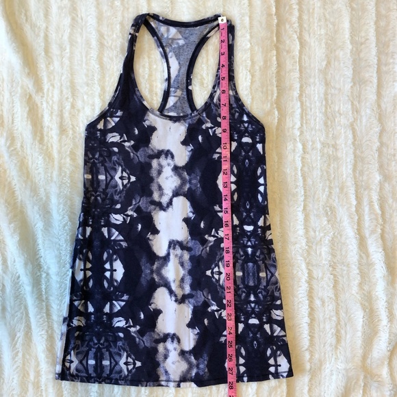 Lululemon Every Yogi Tank Ink Blot White Deep Indigo sz 4 - Picture 6 of 7